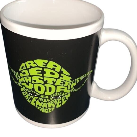 Star Wars Galerie Ceramic Mug With Darth Vader & Yoda Typography Design - Picture 2 of 6